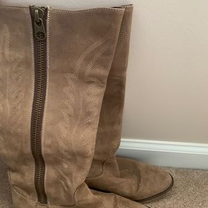 Steve Madden Grace Boot, Size 8.5, Side Zipper
